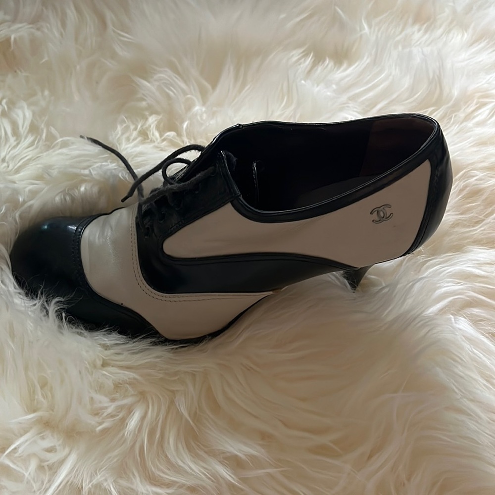 Chanel classic.  38 1/2.  Great condition.